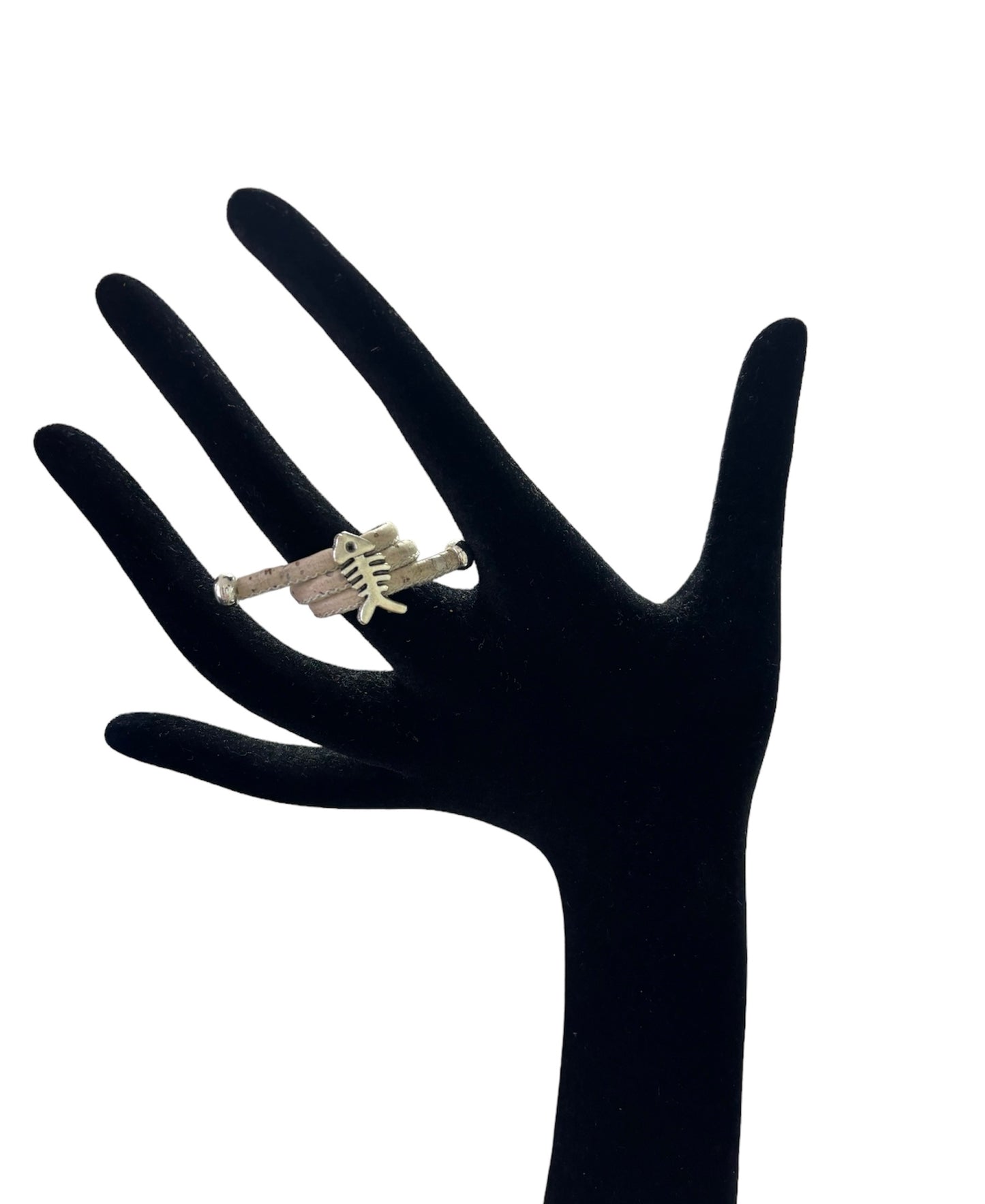 Bague en liège Poisson blanc porté réglable