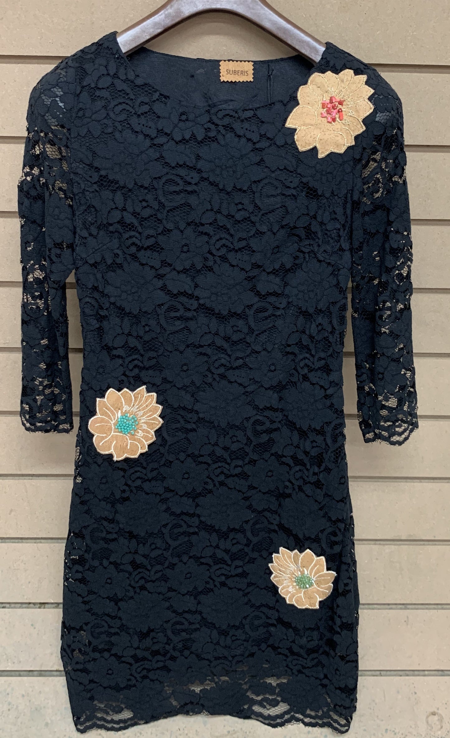Robe dentelle noir fleur liège