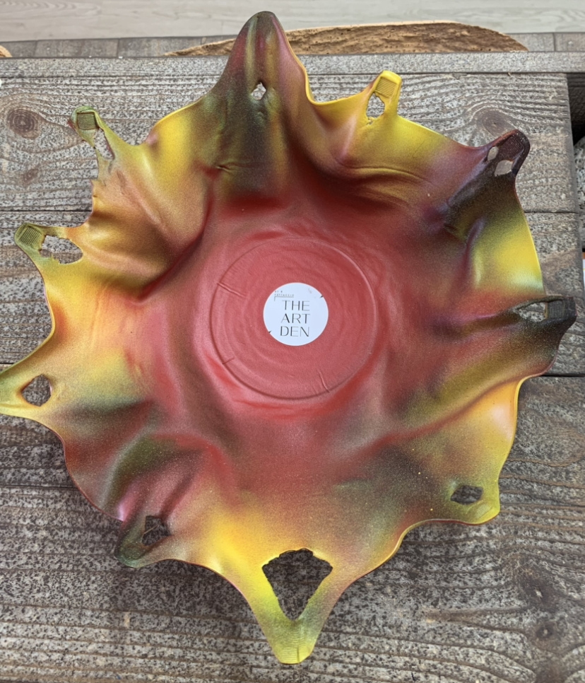 Vinyle RAW rouge jaune bord abstrait avec des trous profondeur moyenne