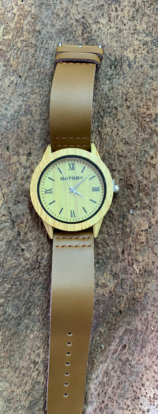 Montre grande gatsby liège cadran naturel intérieur jaune chiffre romain