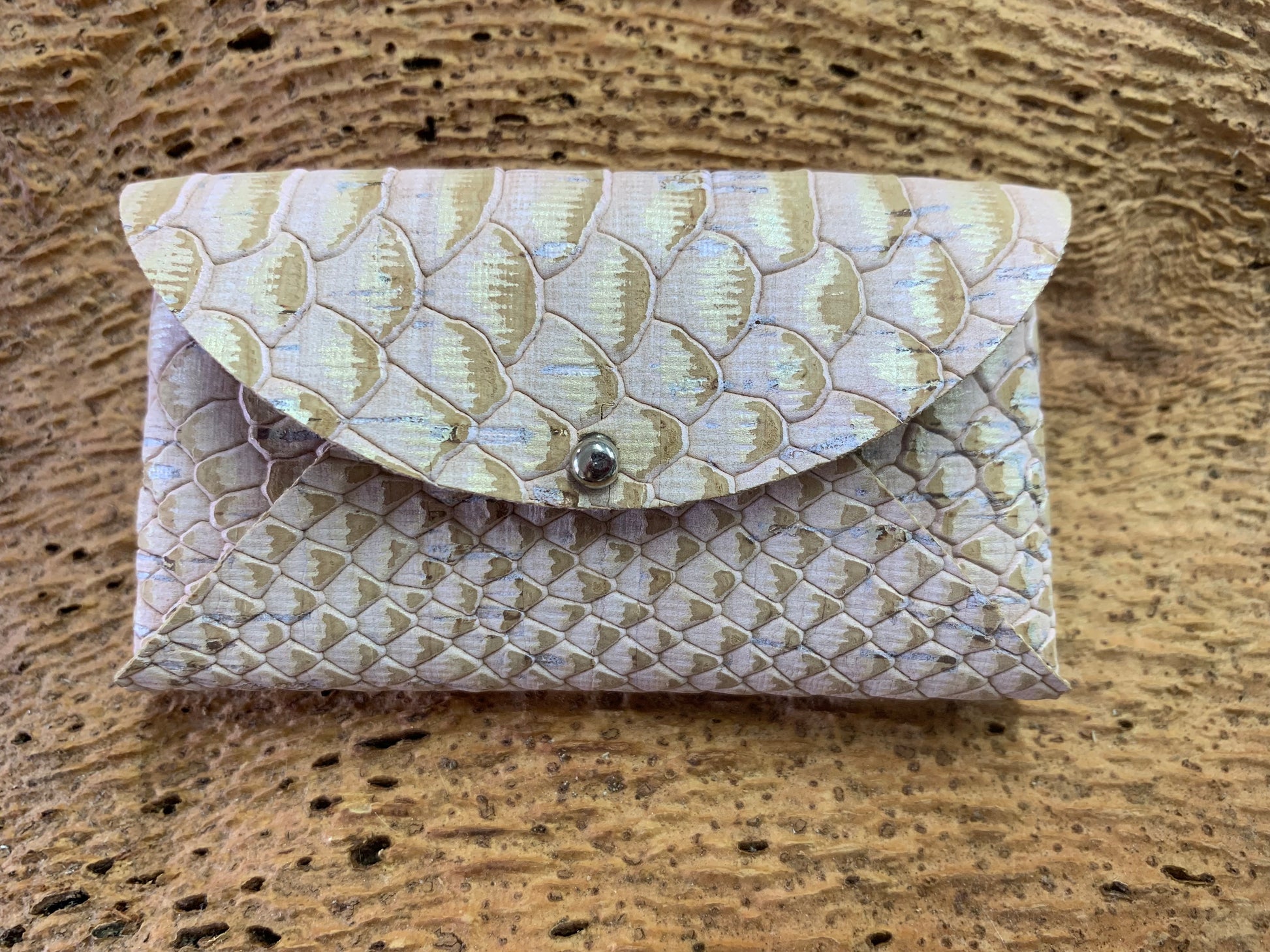 Porte pièce en liège Snake Skin rose 